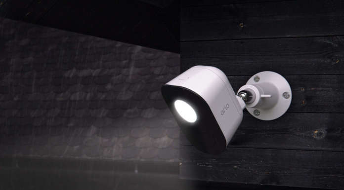 Arlo Security Light luce smart